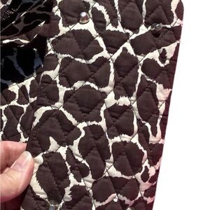 BRAND NEW QUILTED TOTE IN BROWN & CREAM GIRAFFE PRINT & BEAUTIFUL FRINGE